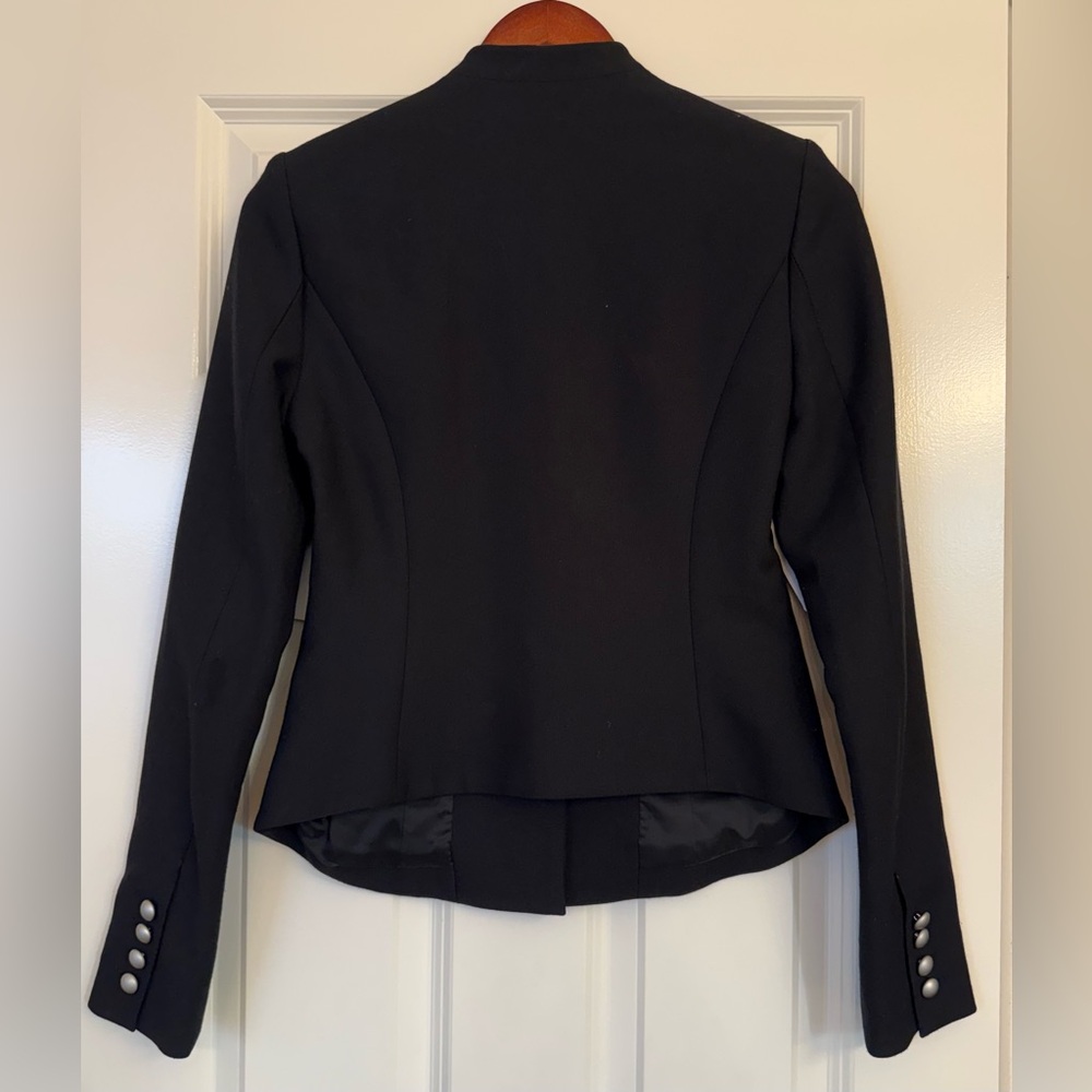 Elizabeth and James Black Blazer Size 4 Jacket Minimalist Chic Career Staple - Picture 2 of 8